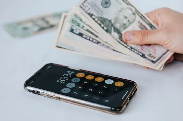 ক্যানভা দিয়ে ডিজাইন করে টাকা ইনকাম করার উপায়