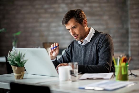 ডাটা এন্ট্রি বনাম গ্রাফিক্স ডিজাইন ক্যারিয়ার গাইডলাইন ২০২৬